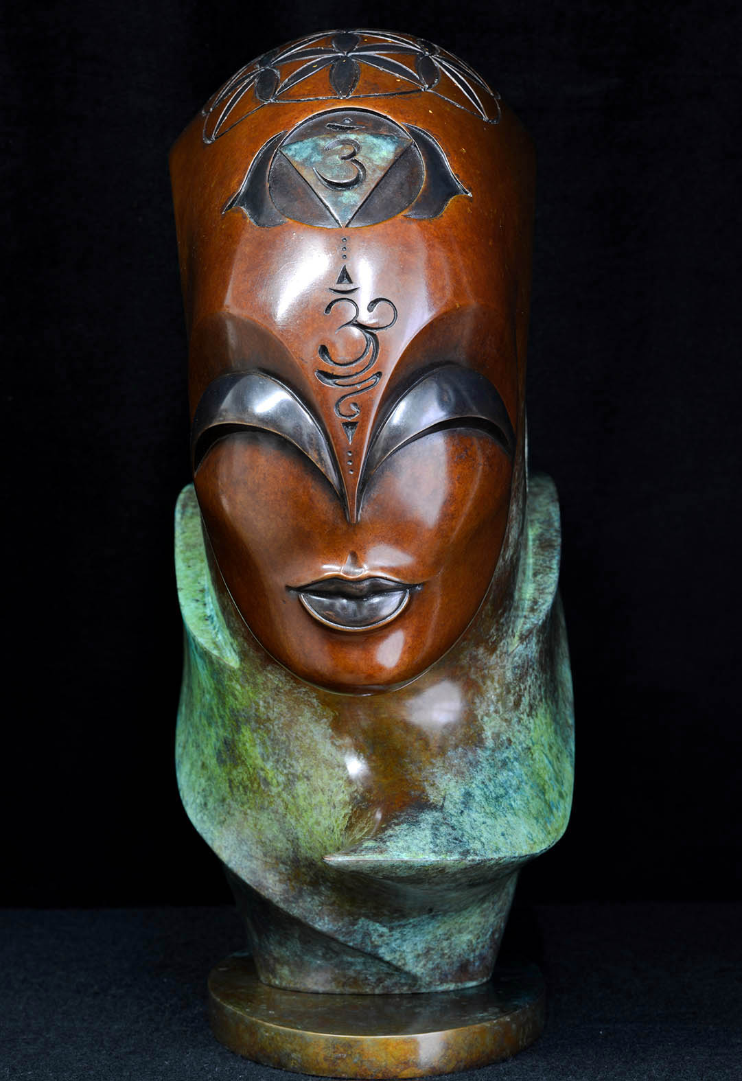 Lyra Bronze sculpture by Andrew Thomas