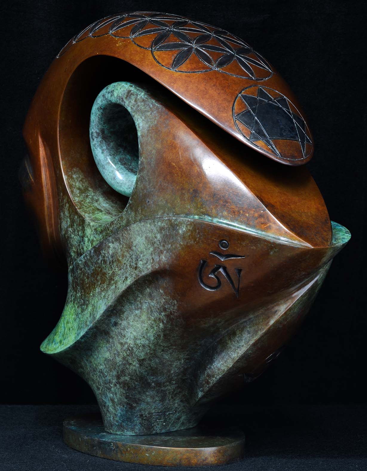 Lyra Bronze sculpture by Andrew Thomas