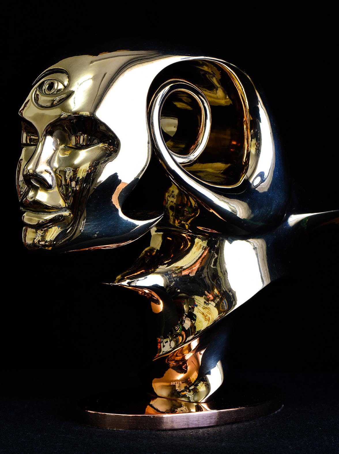 Saticitananda Bronze sculpture by Andrew Thomas<br />