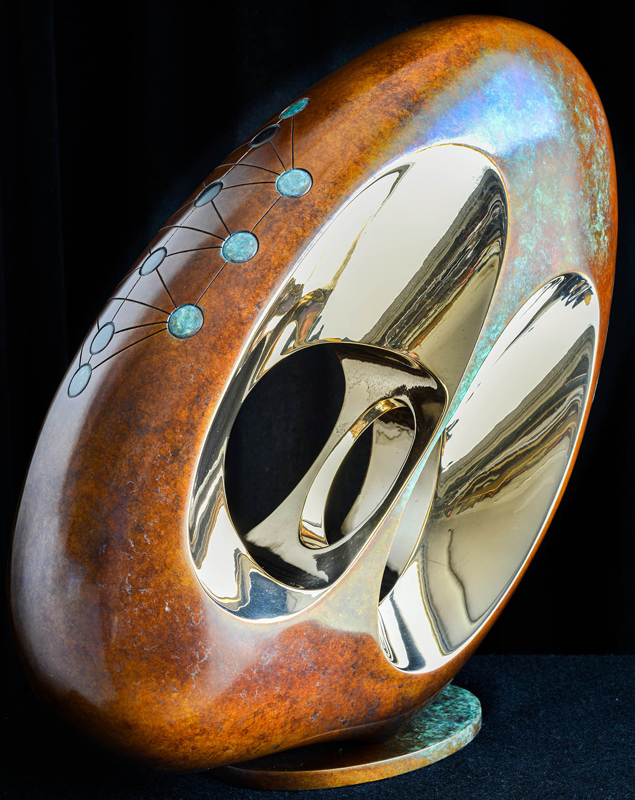 Bronze sculpture by Andrew Thomas