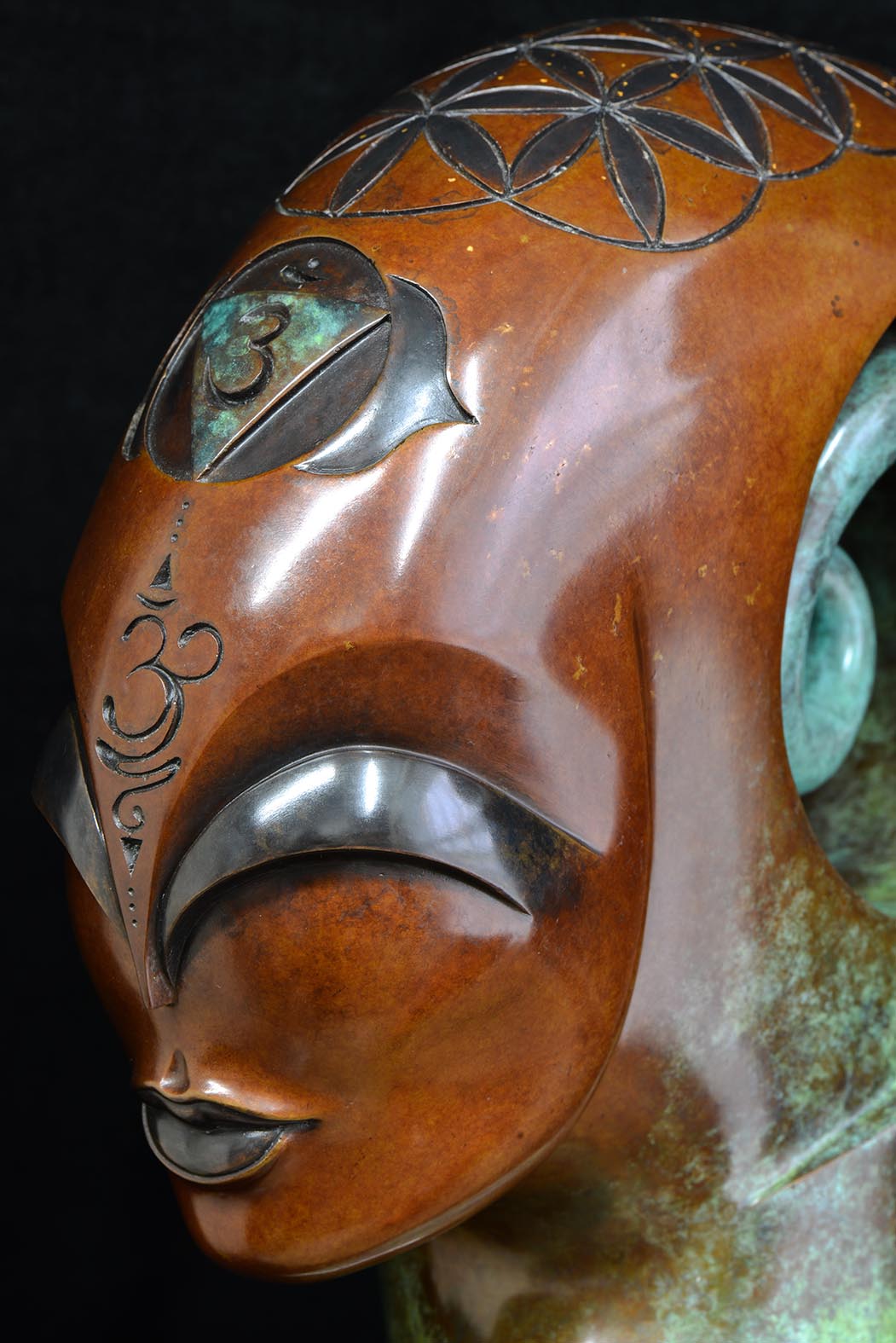 Lyra Bronze sculpture by Andrew Thomas