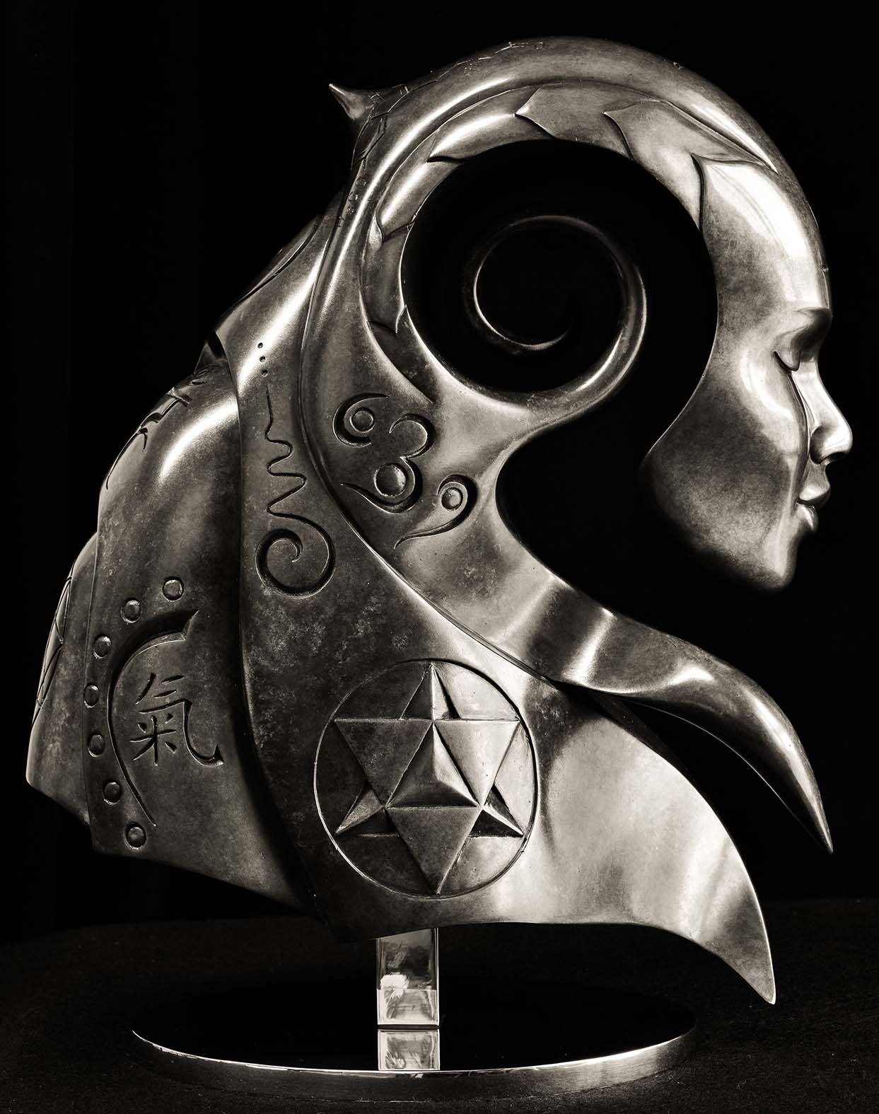 Bronze sculpture by Andrew Thomas