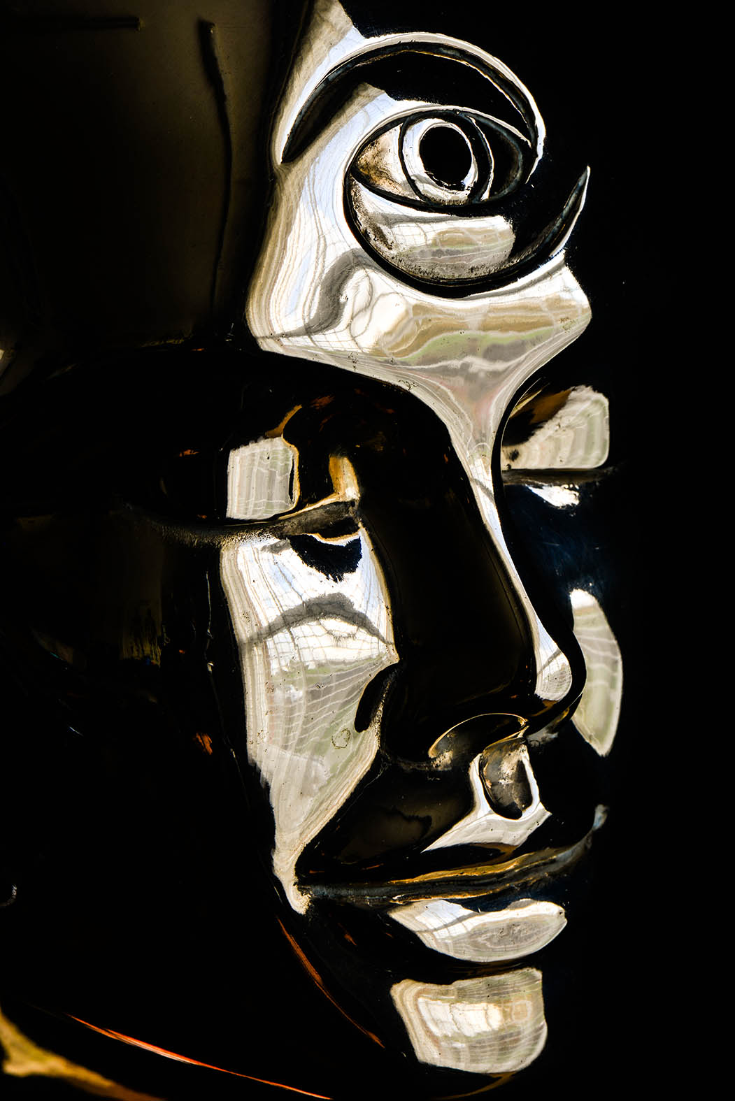Satcitananda Bronze sculpture by Andrew Thomas