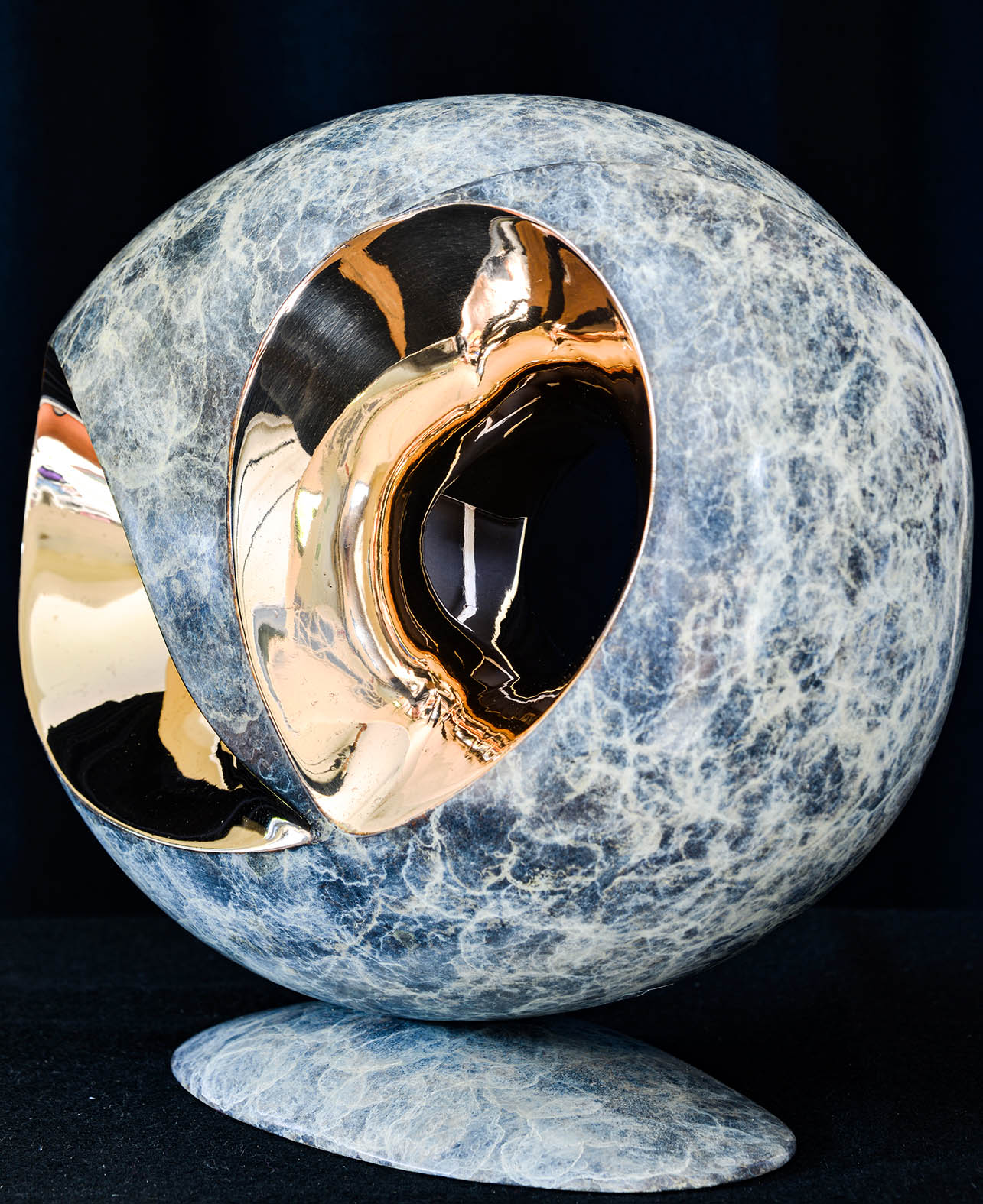 Bronze sculpture by Andrew Thomas