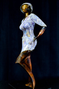 Bronze figurative sculpture by Andrew Thomas