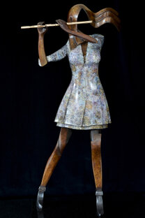 Bronze figurative sculpture by Andrew Thomas